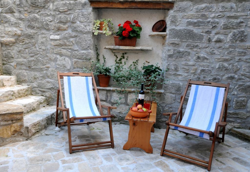 Holiday Homes Poli Svetega Antona Gračišće Δωμάτιο φωτογραφία