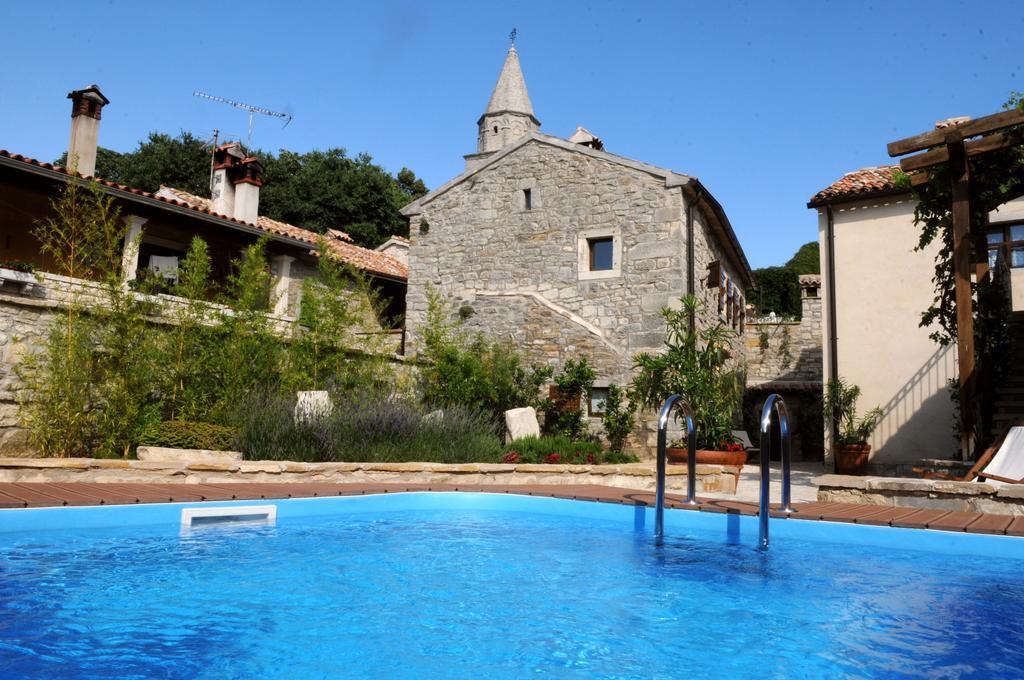 Holiday Homes Poli Svetega Antona Gračišće Δωμάτιο φωτογραφία