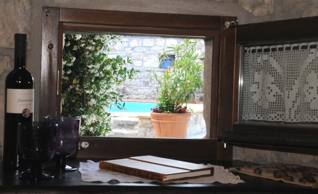 Holiday Homes Poli Svetega Antona Gračišće Δωμάτιο φωτογραφία