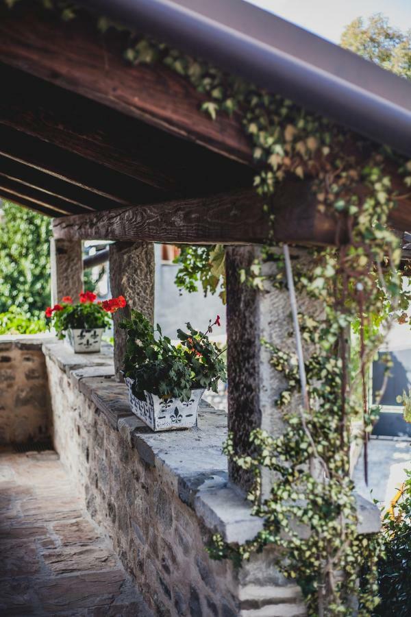 Holiday Homes Poli Svetega Antona Gračišće Εξωτερικό φωτογραφία