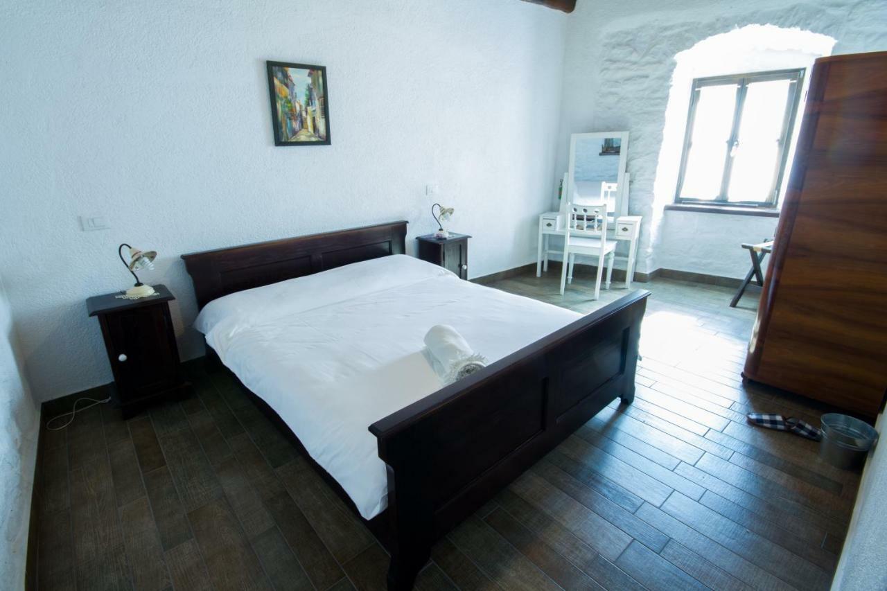 Holiday Homes Poli Svetega Antona Gračišće Εξωτερικό φωτογραφία