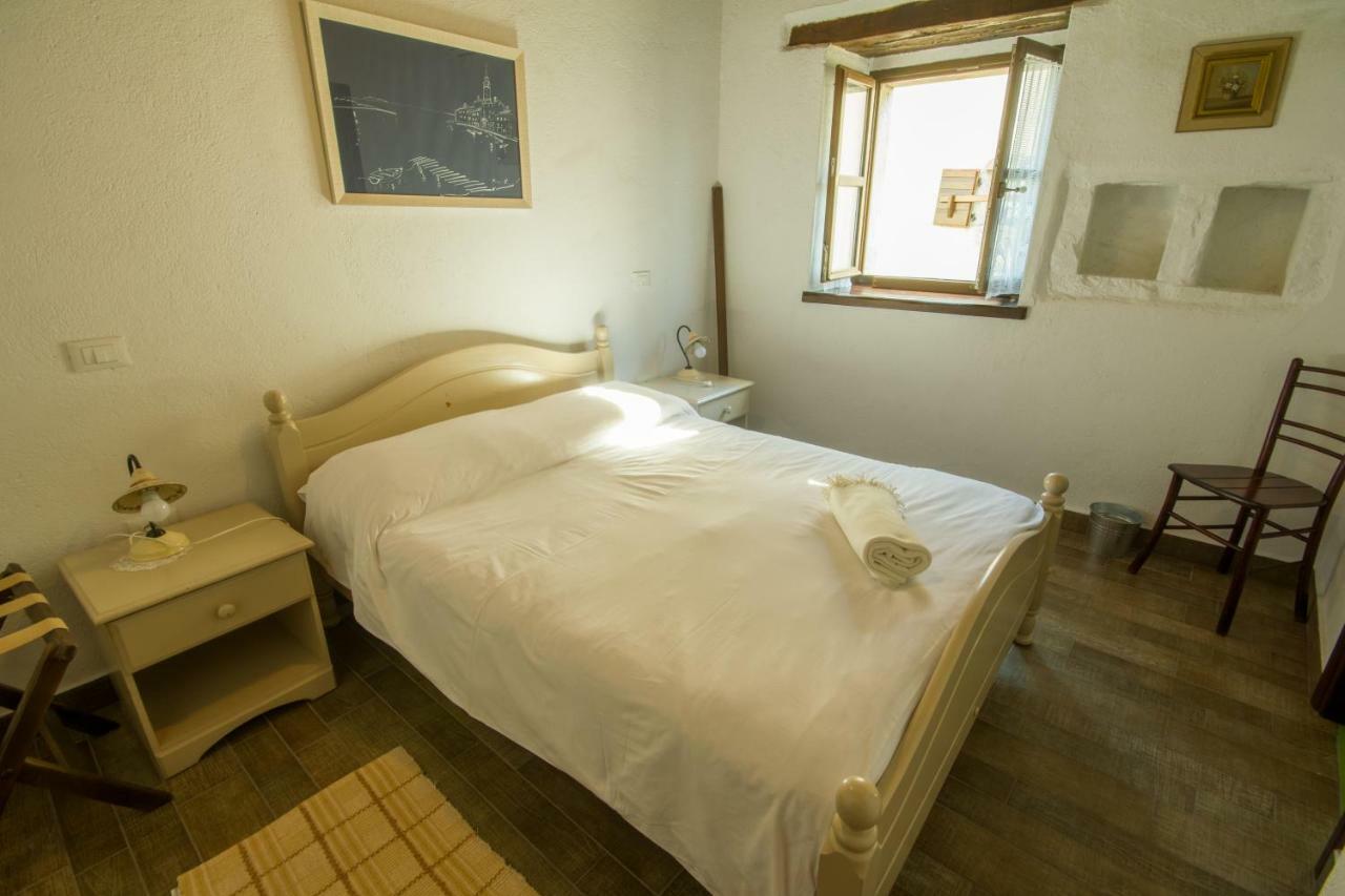 Holiday Homes Poli Svetega Antona Gračišće Εξωτερικό φωτογραφία