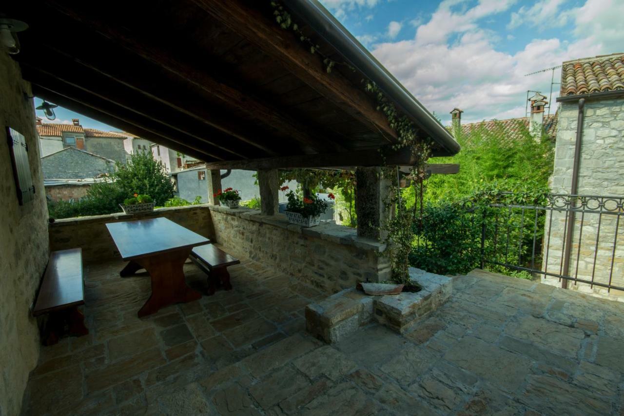 Holiday Homes Poli Svetega Antona Gračišće Εξωτερικό φωτογραφία