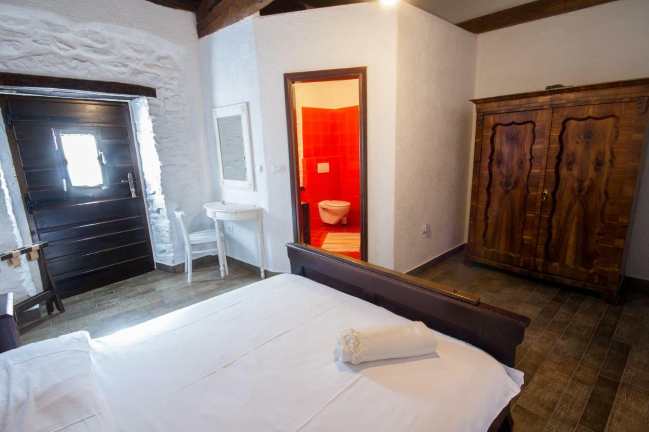 Holiday Homes Poli Svetega Antona Gračišće Εξωτερικό φωτογραφία
